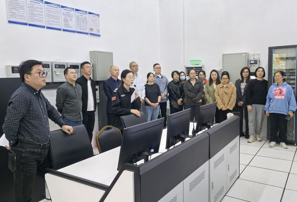 卓越.jpg 卓越.jpg